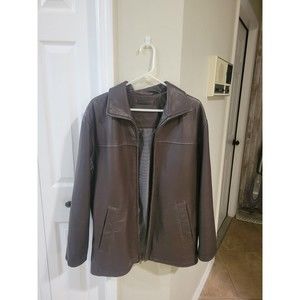 Roundtree and Yorke Genuine Lambskin Leather Jacket